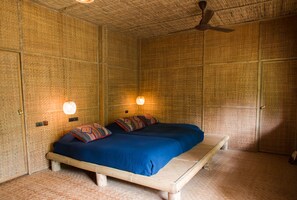 Traditional Room, Private Bathroom, Garden View