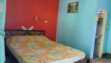 Standard Fan Room | Blackout curtains, soundproofing, free WiFi