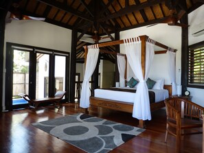 Lyxvilla - 1 kingsize-säng - privat pool (Maui Honeymooner with Private Pool) | 1 sovrum och sängtillbehör av högsta kvalitet