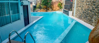 Villa Baywatch Rumassala