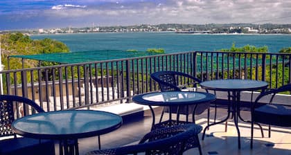 Villa Baywatch Rumassala