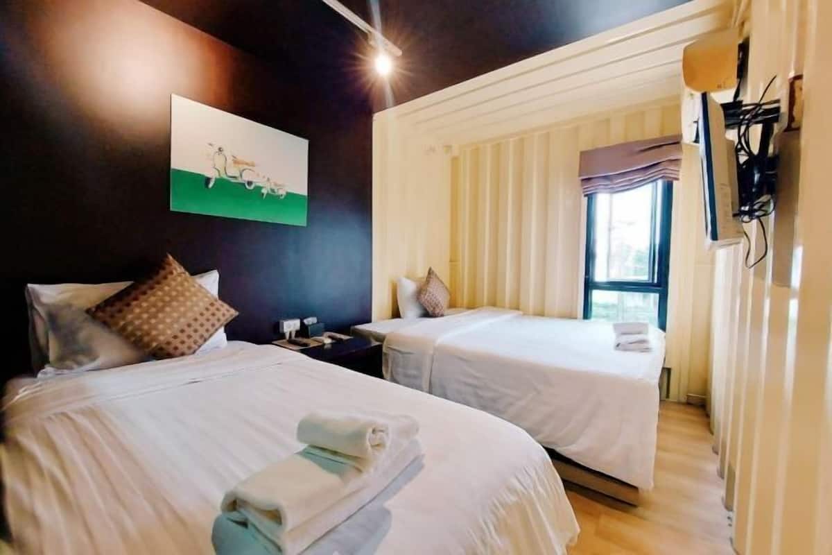 Cortinas blackout, wifi gratis y ropa de cama 