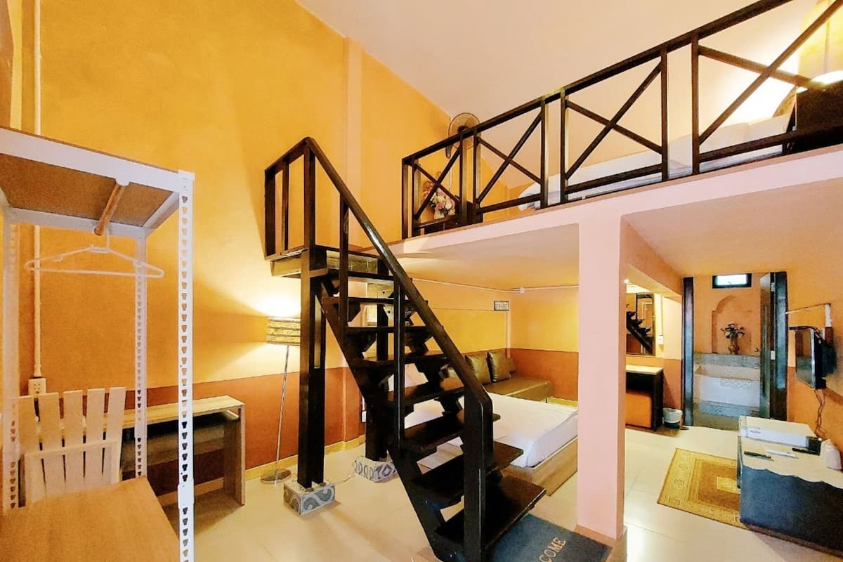 Cortinas blackout, wifi gratis y ropa de cama