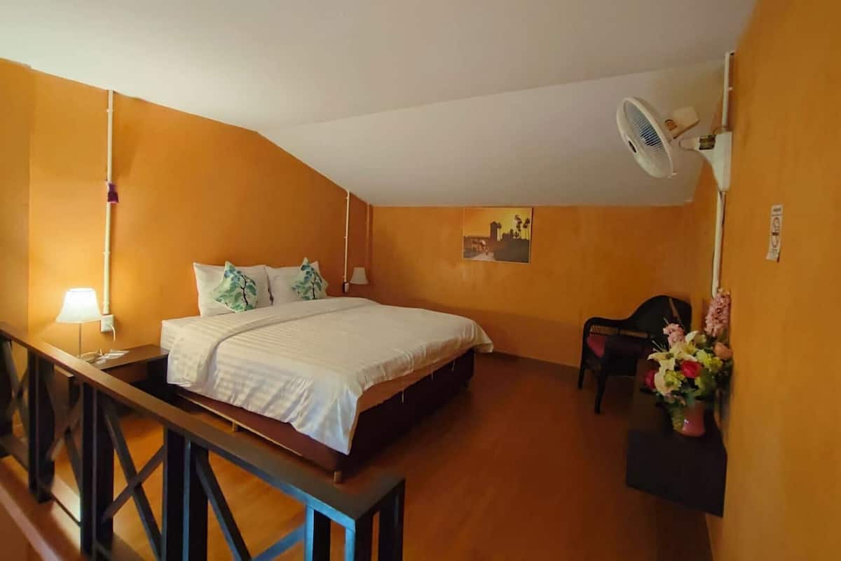 Cortinas blackout, wifi gratis y ropa de cama 