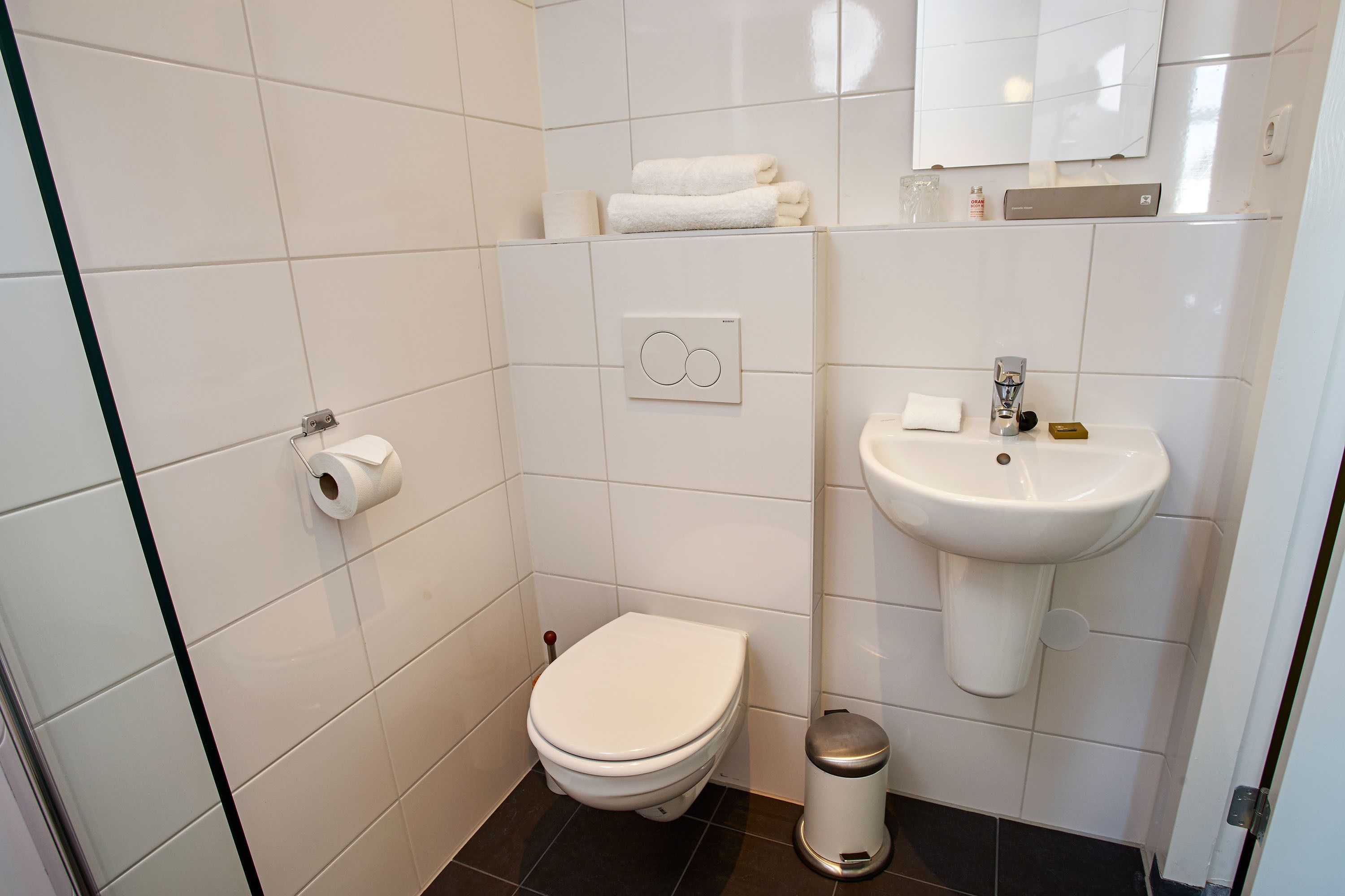 double or twin room, city view | bathroom | shower, free toiletries, towels