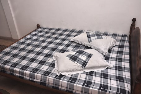 Basic Double Room (Non AC) | Free WiFi