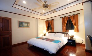 Villa Premium, 3 camere da letto, vista montagna | 3 camere, una cassaforte in camera, una scrivania, ferro/asse da stiro