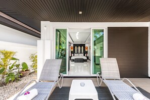 Property entrance - Hollywood Pool Villa Jomtien Pattaya (Pattaya)