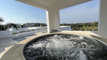 5-Bedroom Villa with Private Pool and Jacuzzi | Terrace/patio