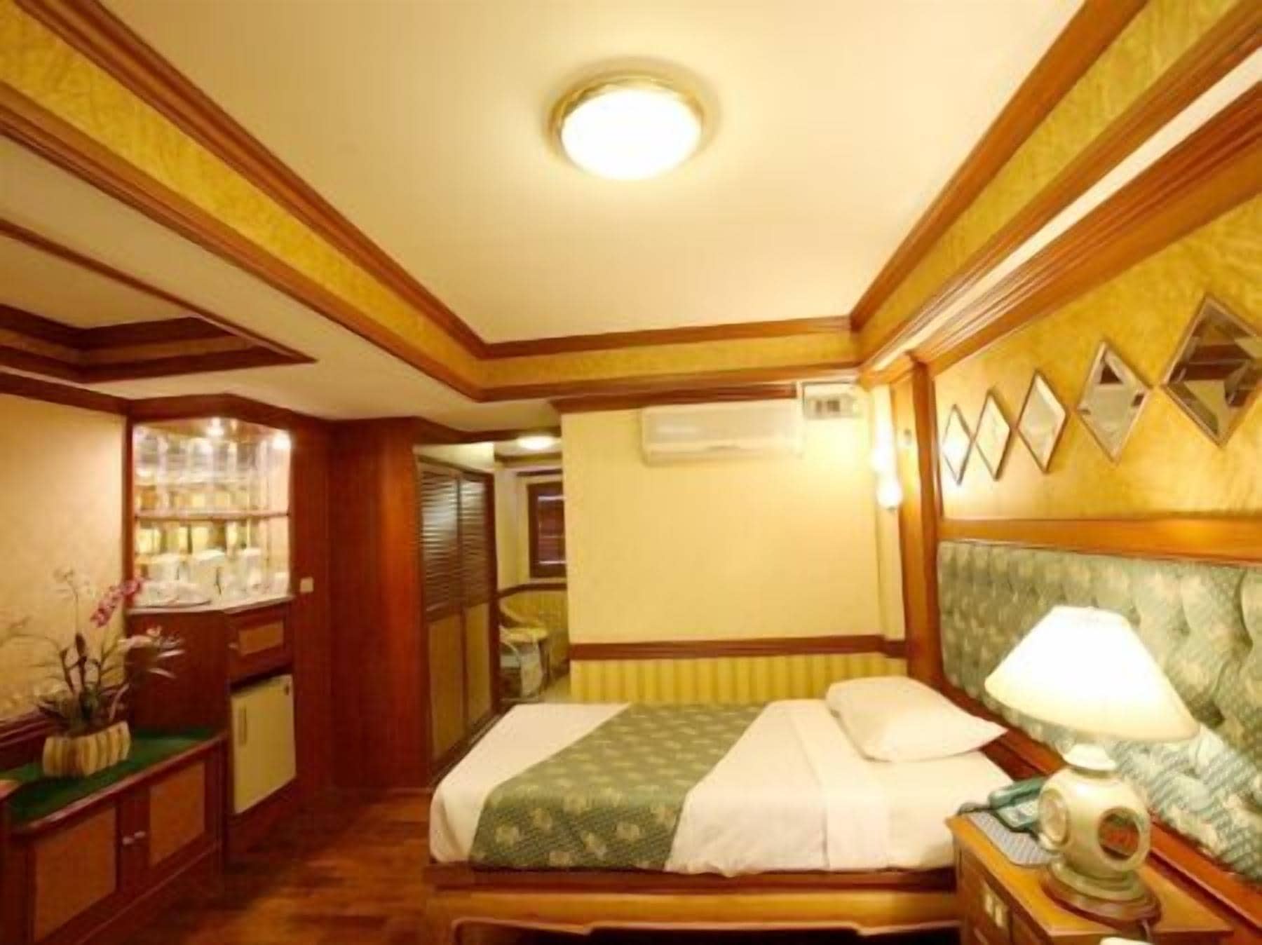 Foto - Highway Hotel