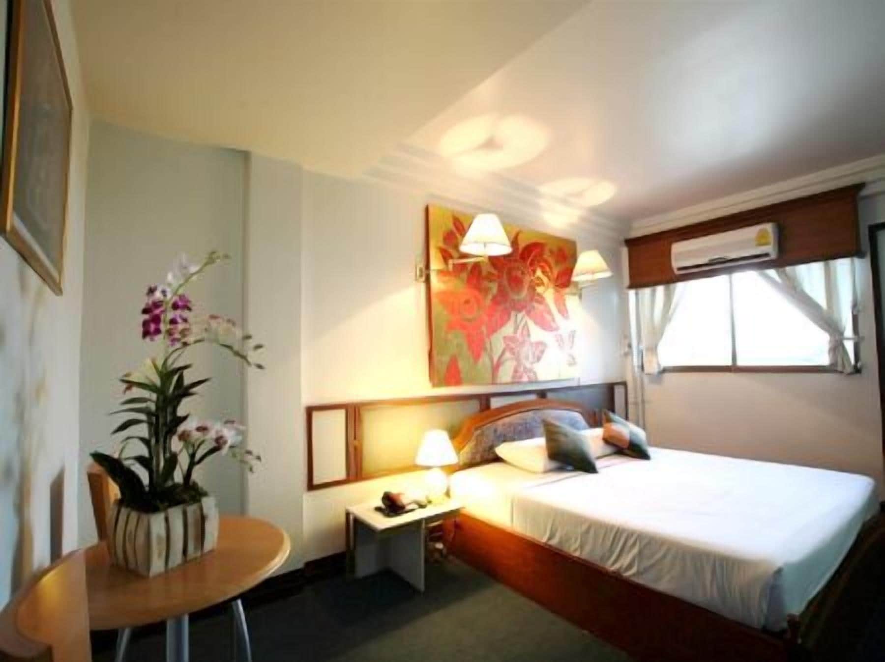 Foto - Highway Hotel