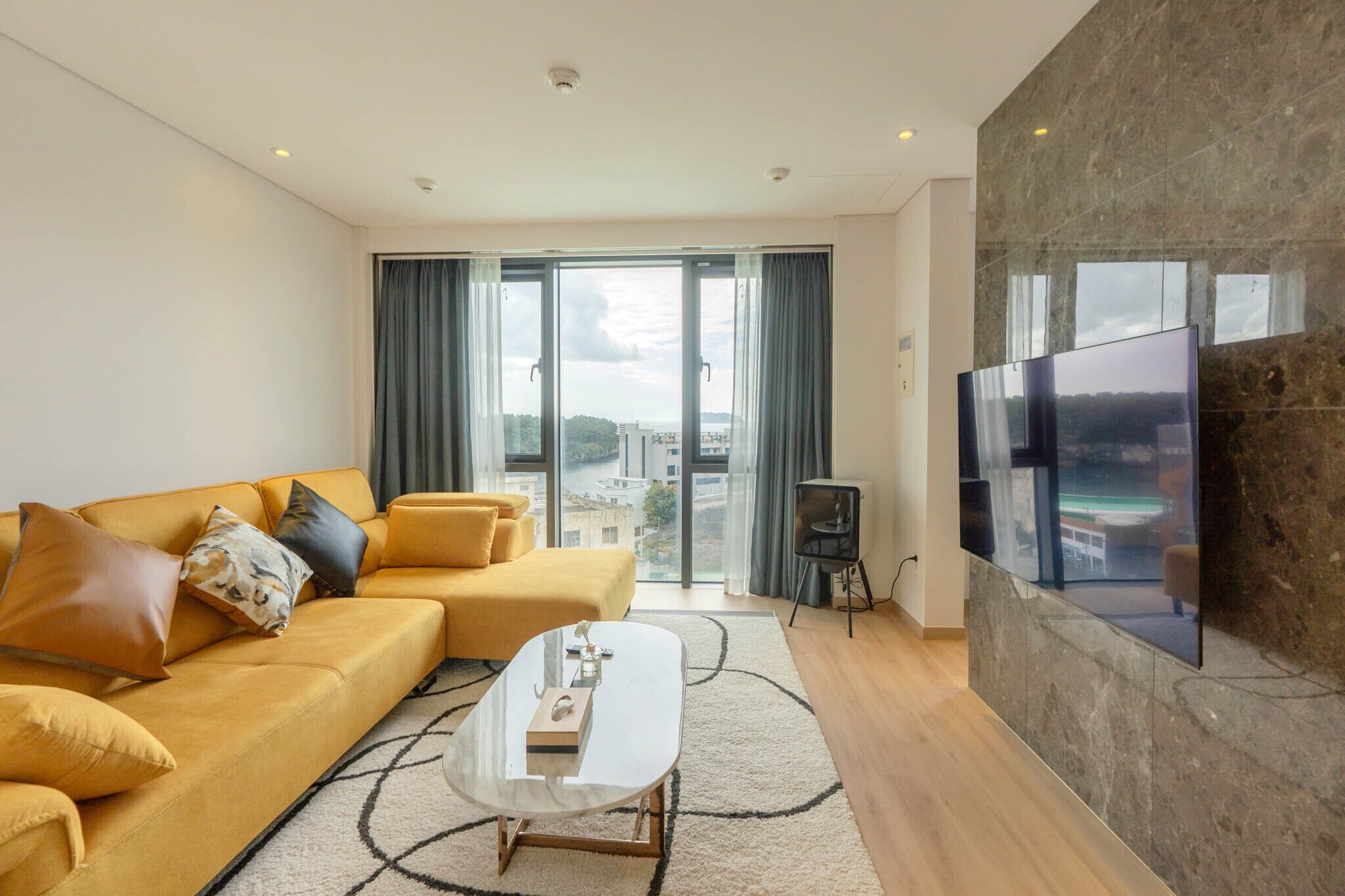 fine studio | living area | 43-inch flat-screen tv with cable channels, tv, heated floors