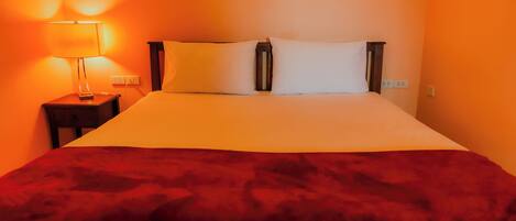 Minibar, caja de seguridad en la habitación, escritorio y wifi gratis