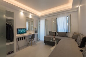 Two-Bedroom Suite with Sea View (Split-Level) - Alexandros Suites & Apartments (Paros)