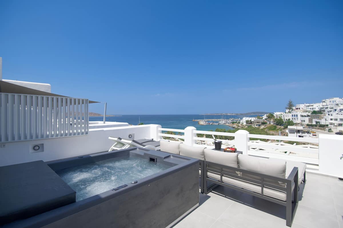 Deluxe Suite with Outdoor Hot Tub & Panoramic Sea View | Balcony view