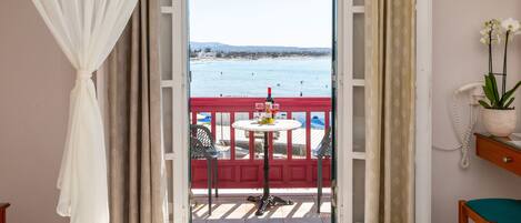 Twin Room, Balcony, Sea View | In-room safe, blackout drapes, soundproofing, free WiFi