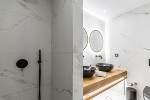 Bathroom - Hotel Palatia (Naxos)