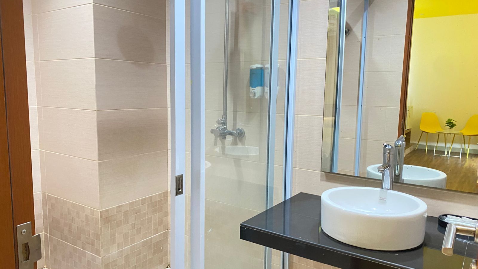 Family Double or Twin Room | Bathroom