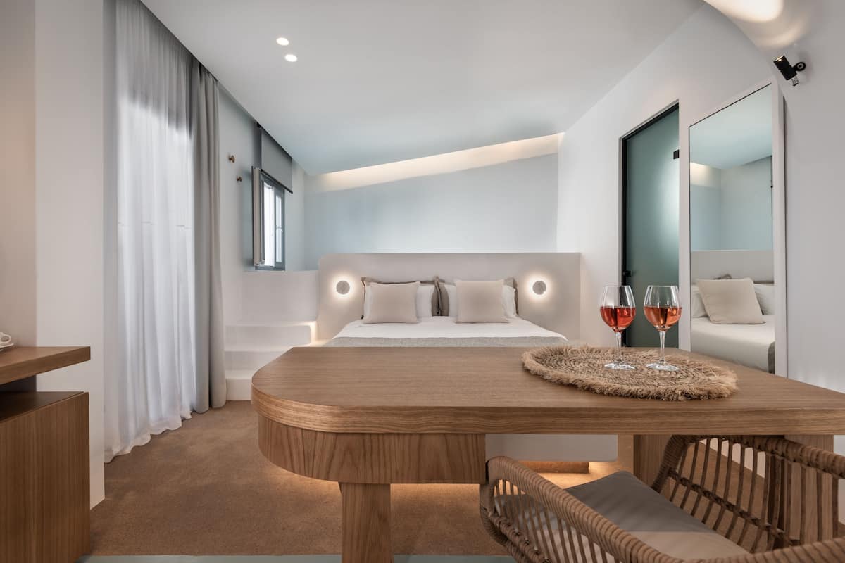 Executive Suite (Hercules Executive, Indoor Hot tub) | 1 slaapkamer, hypoallergeen beddengoed, een kluis op de kamer