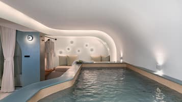 Standard Suite (Atalanta Semi-basement, Steam Bath, Indoor Heated Plunge Pool) | Private spa tub