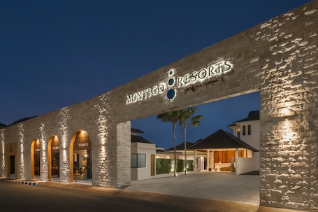 Property entrance. Montigo Resorts Seminyak