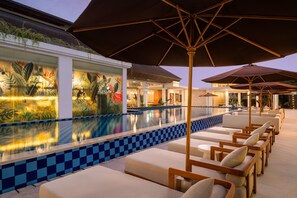 3 outdoor pools, cabanas (surcharge), pool umbrellas - Montigo Resorts Seminyak (Seminyak)