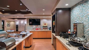 Free daily continental breakfast