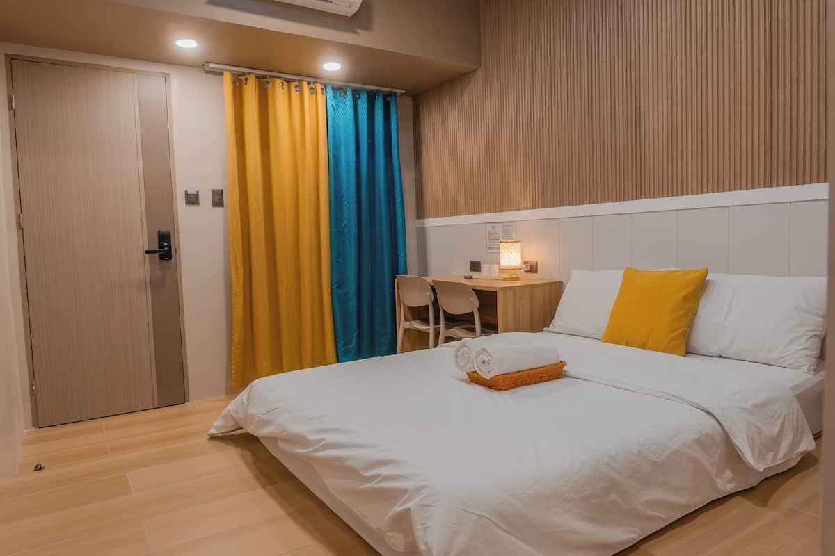 Superior Double Room | Free WiFi, bed sheets