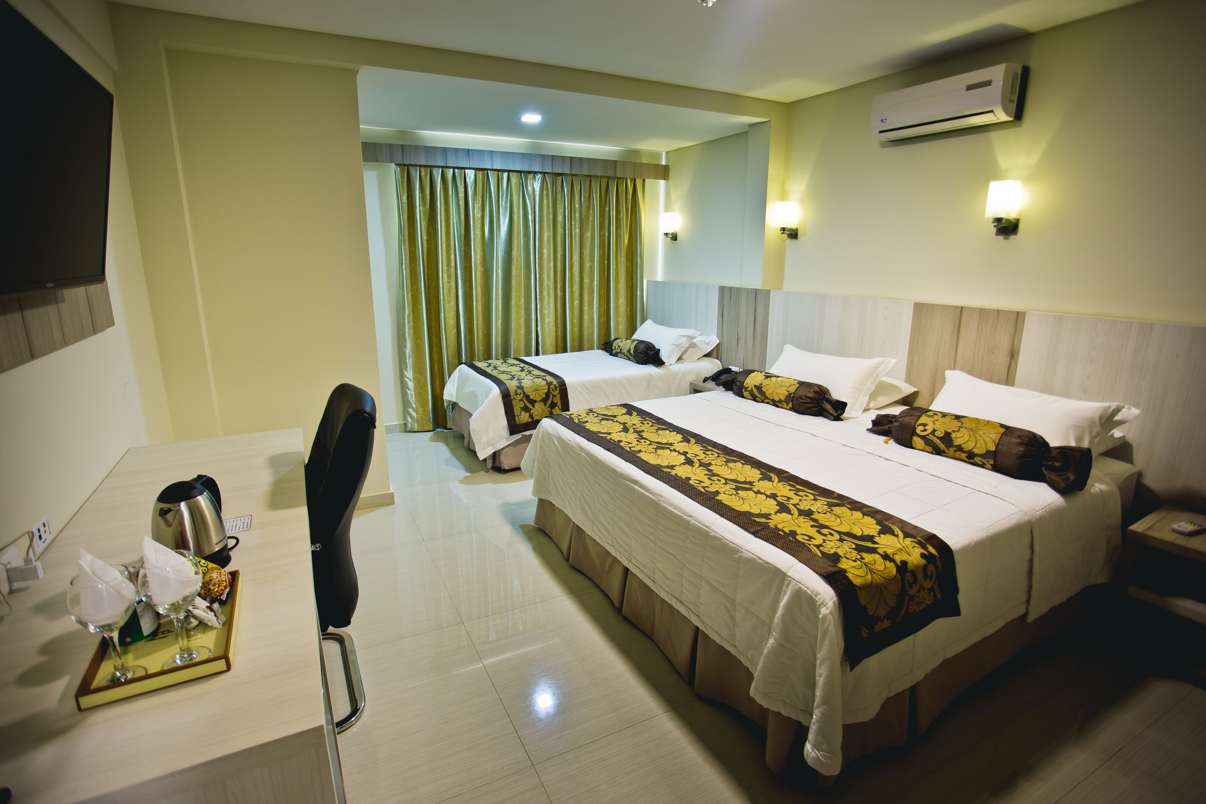 deluxe triple room | 1 bedroom, premium bedding, minibar, in-room safe