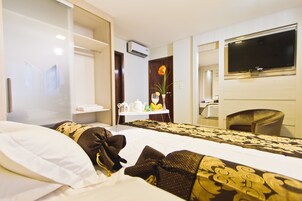 Presidential Suite | Premium bedding, minibar, in-room safe, desk