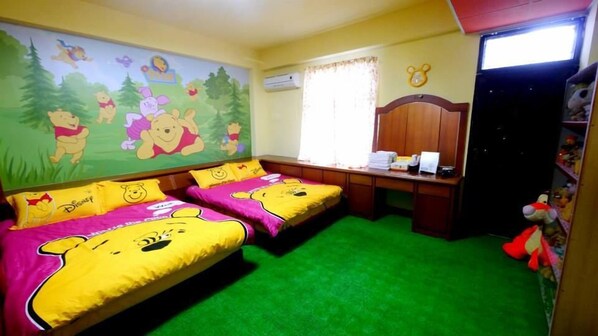 Quadruple Room | Individually decorated, free WiFi