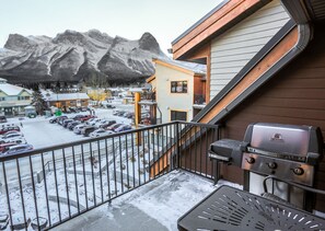Condo panoramique, 2 chambres, cuisine (Sun View - Top Floor) | Terrasse/patio