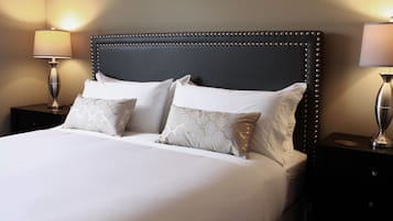 Condo tiện nghi đơn giản, 2 phòng ngủ, bếp (Rundle Rise - Second Floor) | 2 phòng ngủ, bộ đồ giường cao cấp, bàn ủi/dụng cụ ủi quần áo