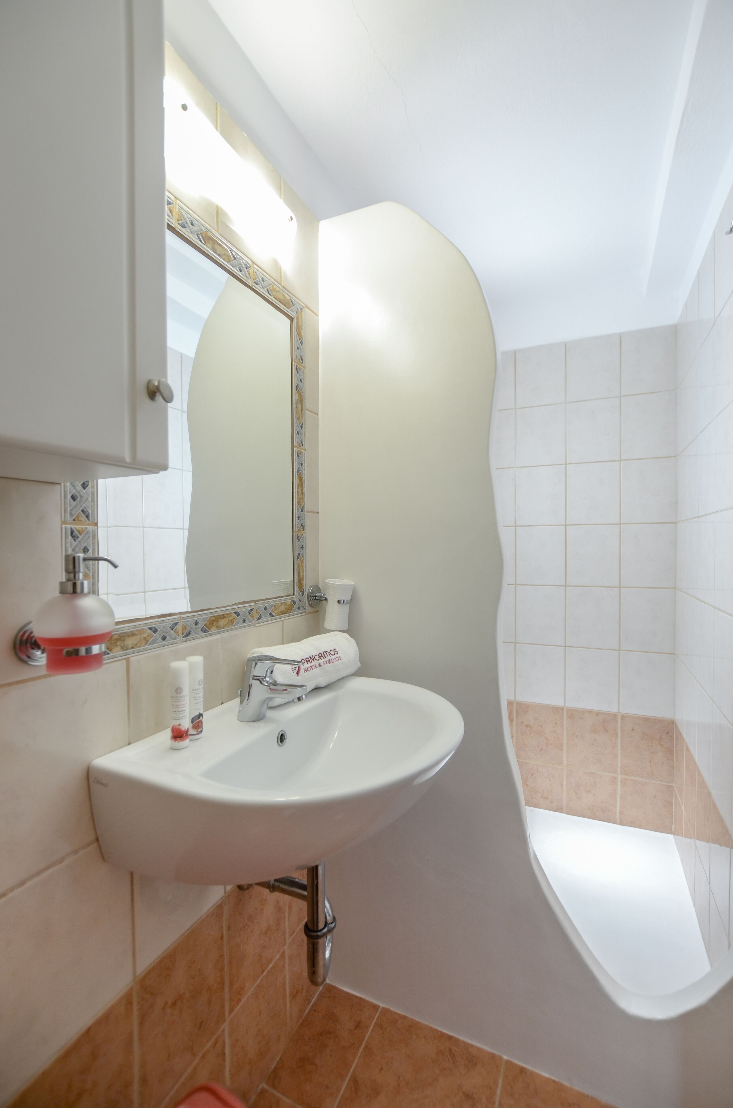Photo - Panormos Hotel and Studios