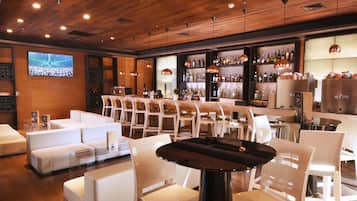 Lobby lounge