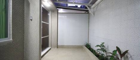 Standard Apartment, 2 Bedrooms, Lanai | Terrace/patio