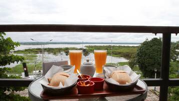 Superior Room, 1 Queen Bed, River View | Terrace/patio