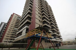 Front of property - Golden Coast 916 (Rio de Janeiro)