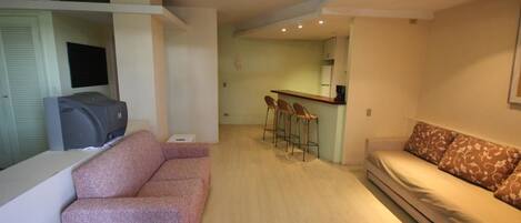 Standard Apartment, 1 Bedroom, Kitchenette | Living room