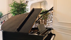Lobby - The Shore Club (Spring Lake)