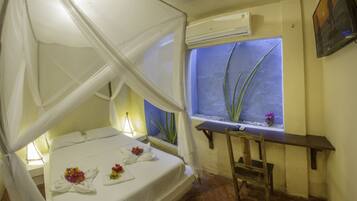 Suite Exclusive, 1 lit double, salle de bains privée, rez-de-chaussée | 7 chambres, draps fournis