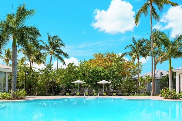 2 outdoor pools, open 7:00 AM to 11:00 PM, cabanas (surcharge)