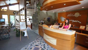 Check-in/check-out kiosk