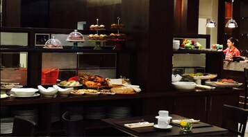 Desayuno buffet incluido todos los días 