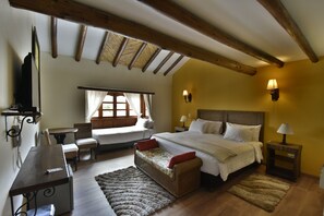 Family Room | Egyptian cotton sheets, premium bedding, down duvets, minibar