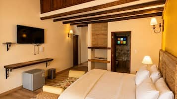 Family Room | Egyptian cotton sheets, premium bedding, down duvets, minibar