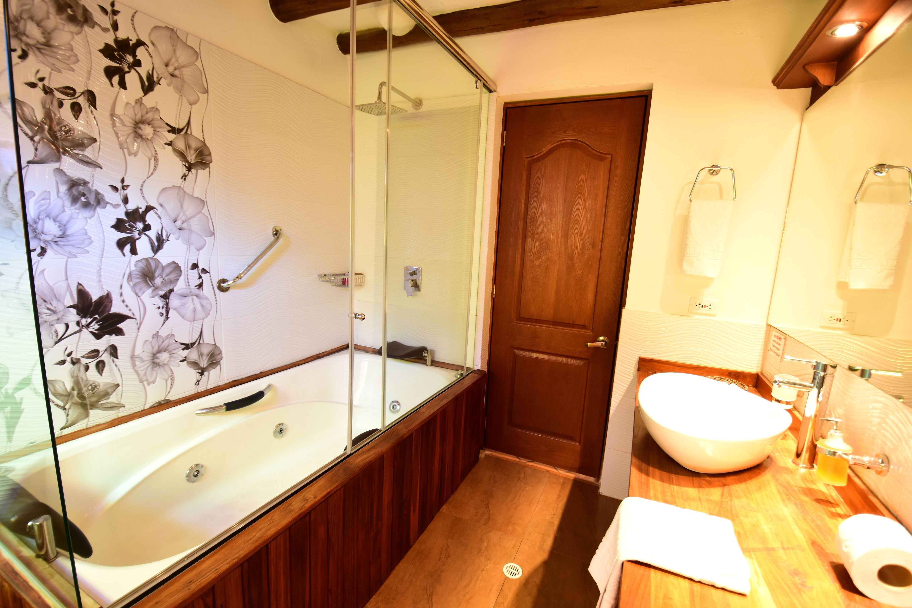 luxury suite | bathroom | jetted bath, rainfall showerhead, free toiletries, hair dryer
