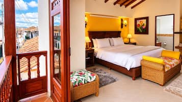 Habitación Suite Balcón Exterior | Egyptian cotton sheets, premium bedding, down comforters, minibar