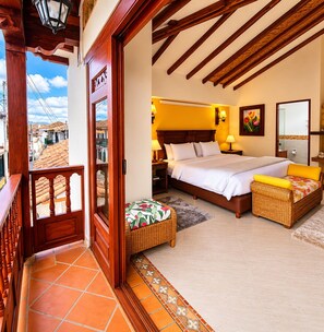Habitación Suite Balcón Exterior | Egyptian cotton sheets, premium bedding, down comforters, minibar - Hotel Campanario de la Villa (Villa de Leyva)