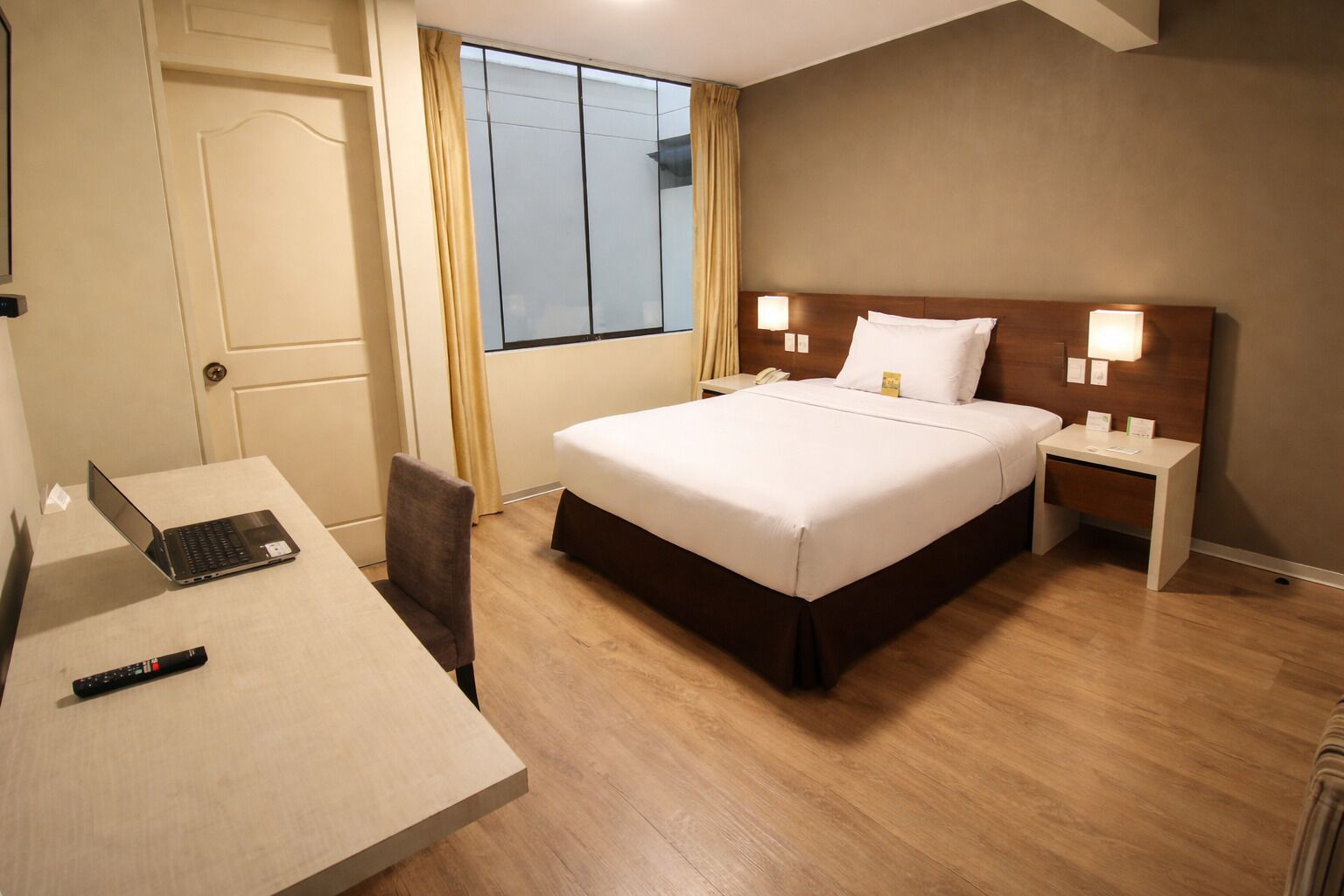 Photo - Palmetto Hotel Business La Perla